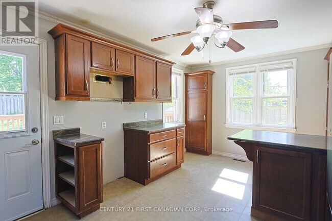 Photo - 1218 Hamilton Rd