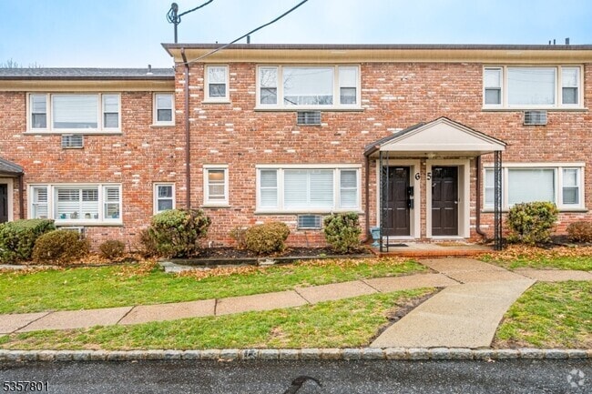 Building Photo - 365 Bloomfield Ave Rental