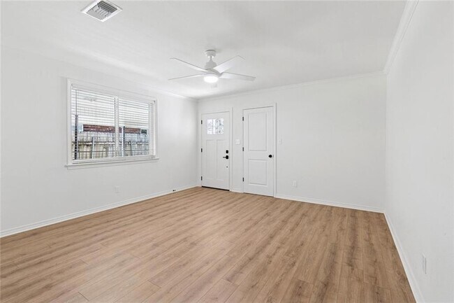 Photo - 1237 Helios Ave