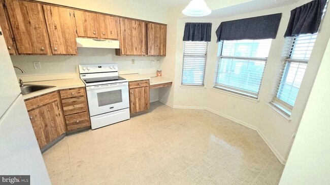 Photo - 853 E Fishers Creek Rd