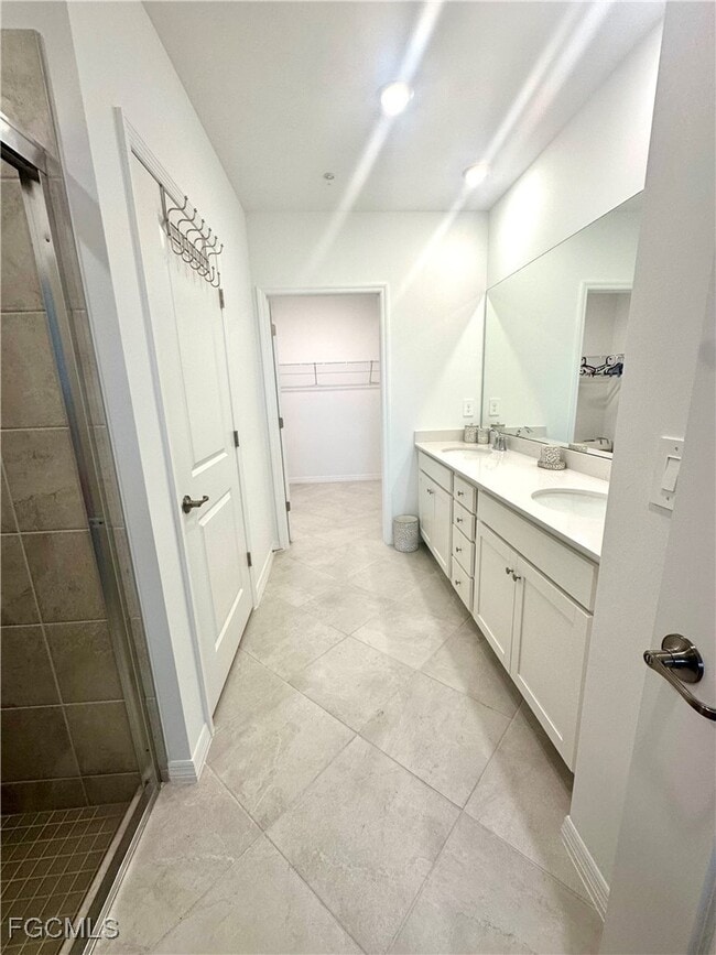 Building Photo - 20610 Hazelnut Ct Unit 1511