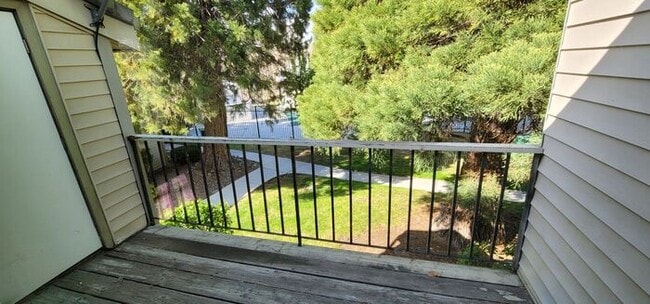 Photo - 2Bed 1bath Iron Horse Village Great Location