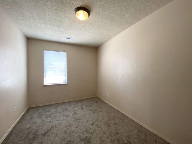 Photo - Spacious 3BR w/Office in the Cabezon Subdivion