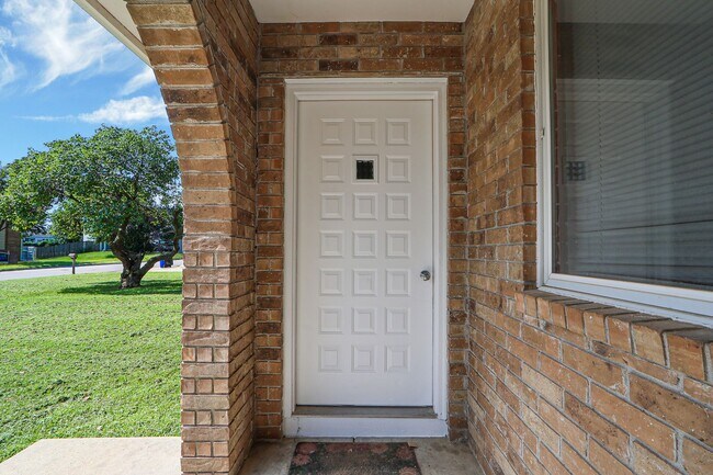 328 S Kiowa Ct