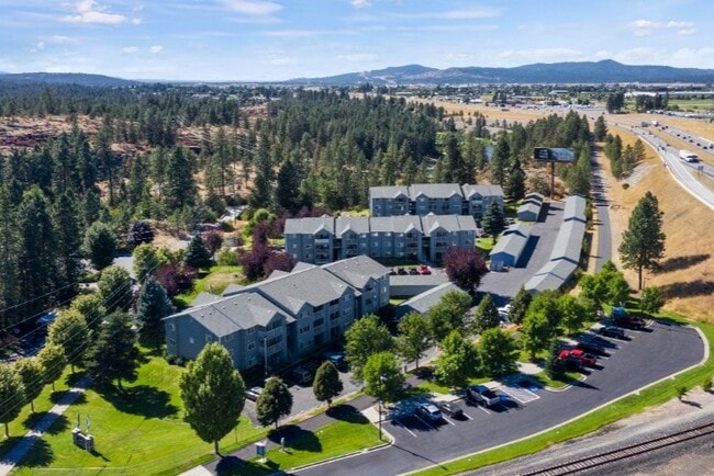 Photo - The Overlook at Falls Park