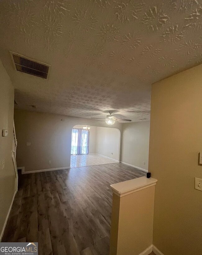 Photo - 703 Georgetown Ct