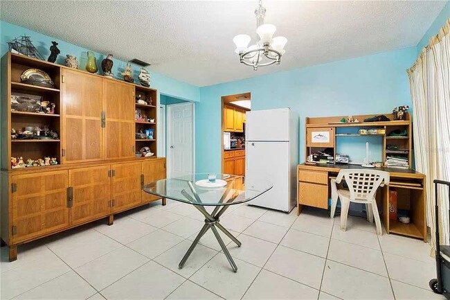 Photo - 1346 Waterside St