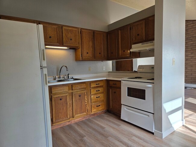 1105 Santa Clara Ave