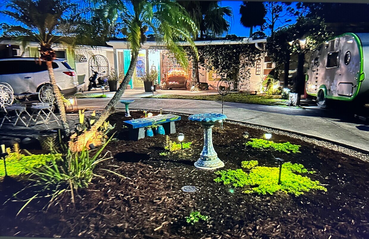 Photo - 6125 Rockefeller Ave (Sarasota, FL)