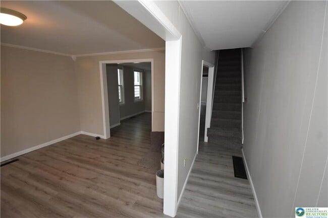 Photo - 329 N 9th St