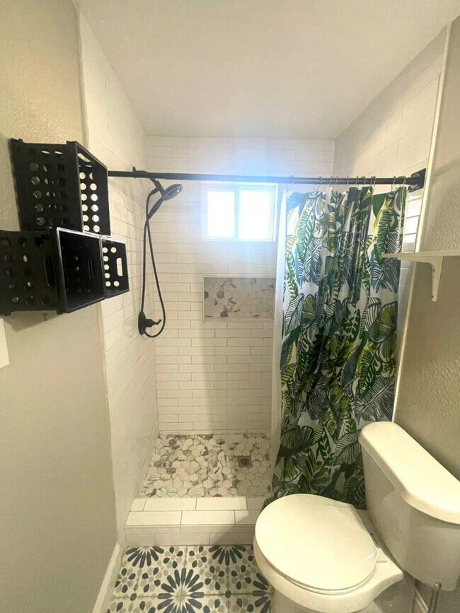 Photo - 3807 Edison St