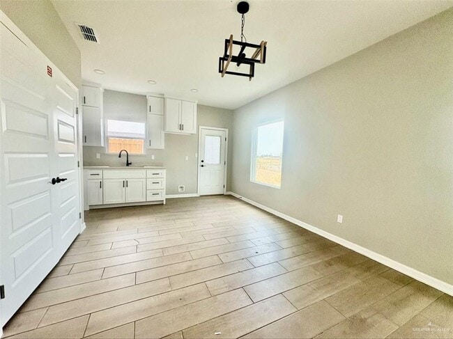 Photo - 11 E 13th St Unidad 1