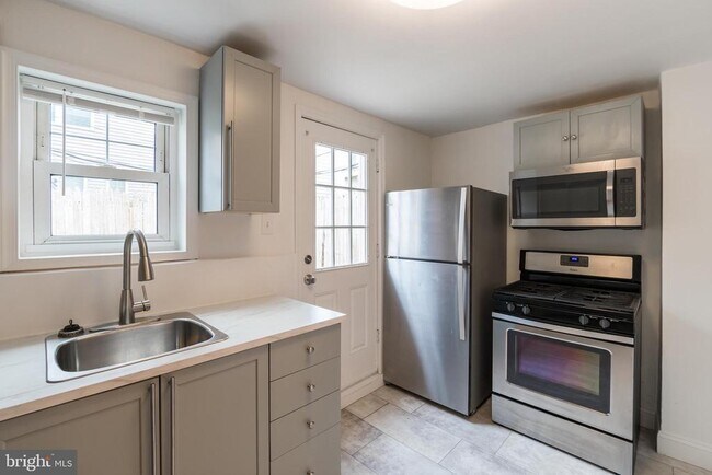 Photo - 1406 S Bouvier St