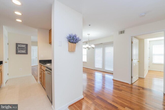 Photo - 4116 Monument Ct Unidad 102