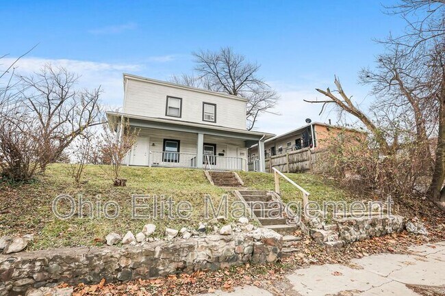 Photo - 1999 W Broad St