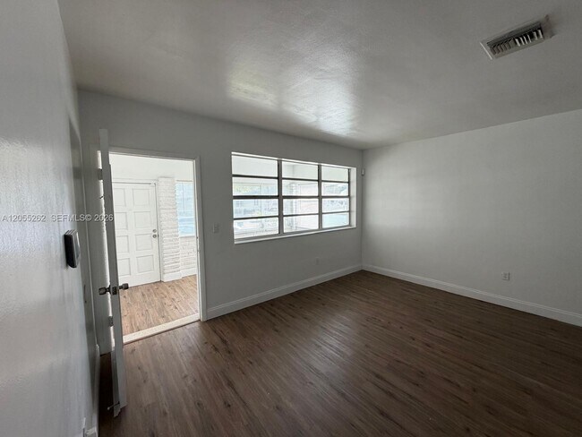 Photo - 890 NW 55th St Unit 1