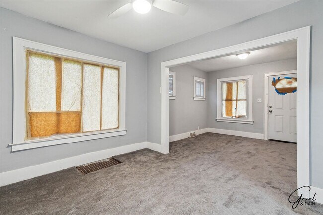 Photo - $1,200/month - 3 Bed 1 Bath Single Family ...