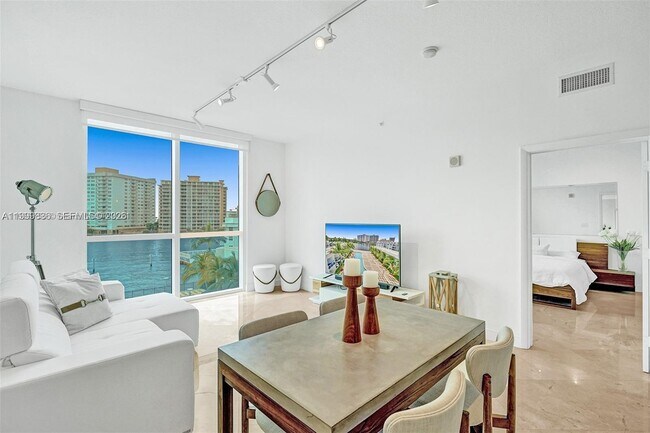 Photo - 1945 S Ocean Dr Unidad 407