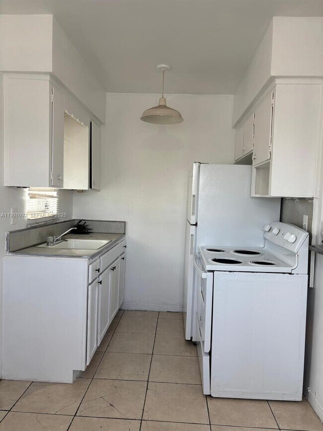 Photo - 1270 NE 139th St Unit 1