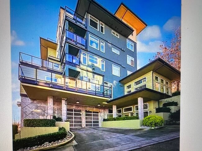 Building Photo - 655 Crockett St Unit A306