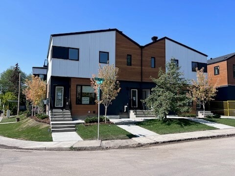 Building Photo - 3-Bedroom Townhouse for Rent in Richmond – Great Location & Pet Friendly Unit 7