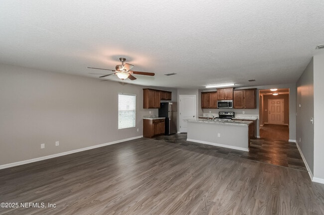 Photo - 9087 Gloucestershire Ct