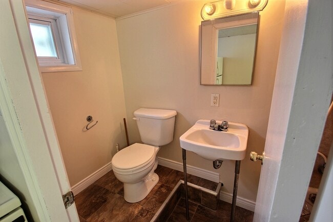 Photo - 264 Reade St Unité 264-B