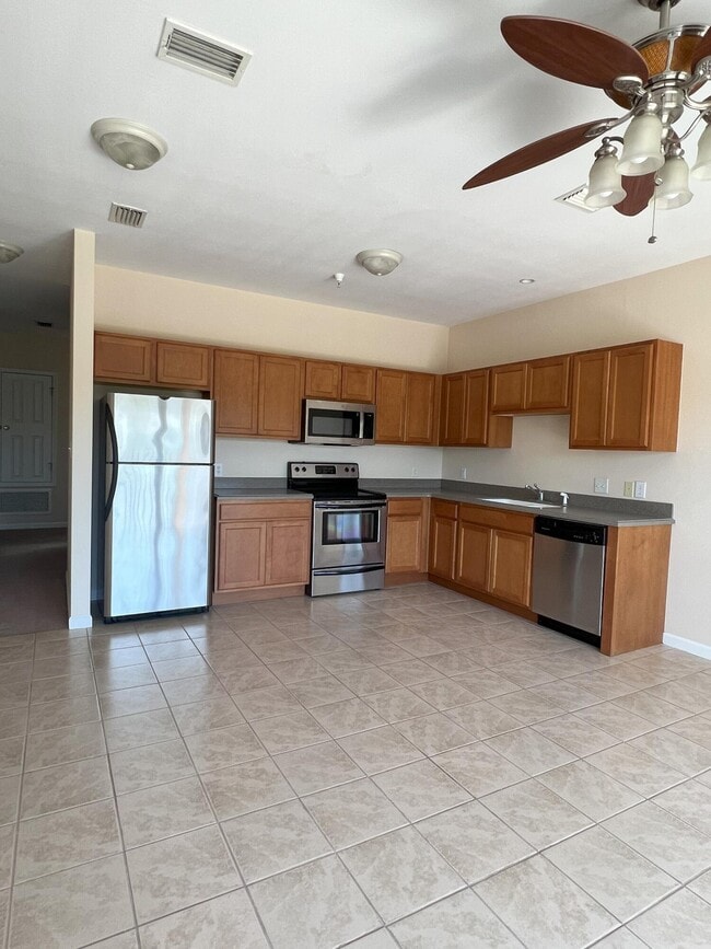 Photo - 1147 N Bayshore Dr