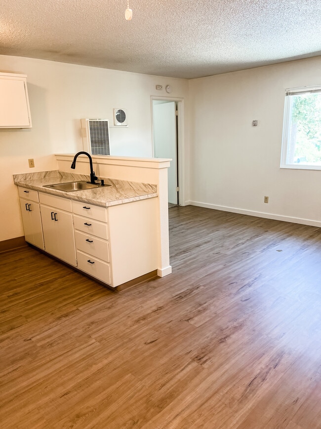 Photo - 1351 Arcadian Ave