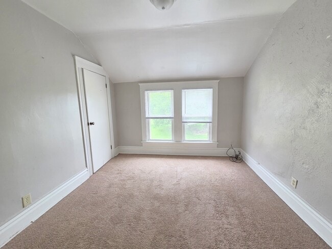 Photo - 217 W Masterson Ave