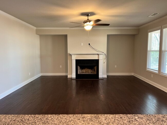 Photo - 4051 Links Blvd