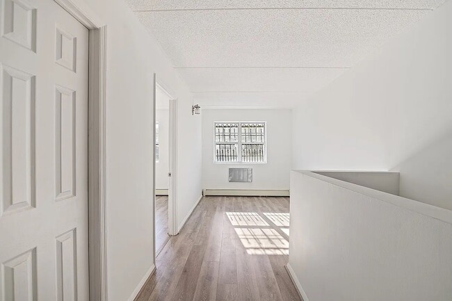 Photo - 482 Central Ave