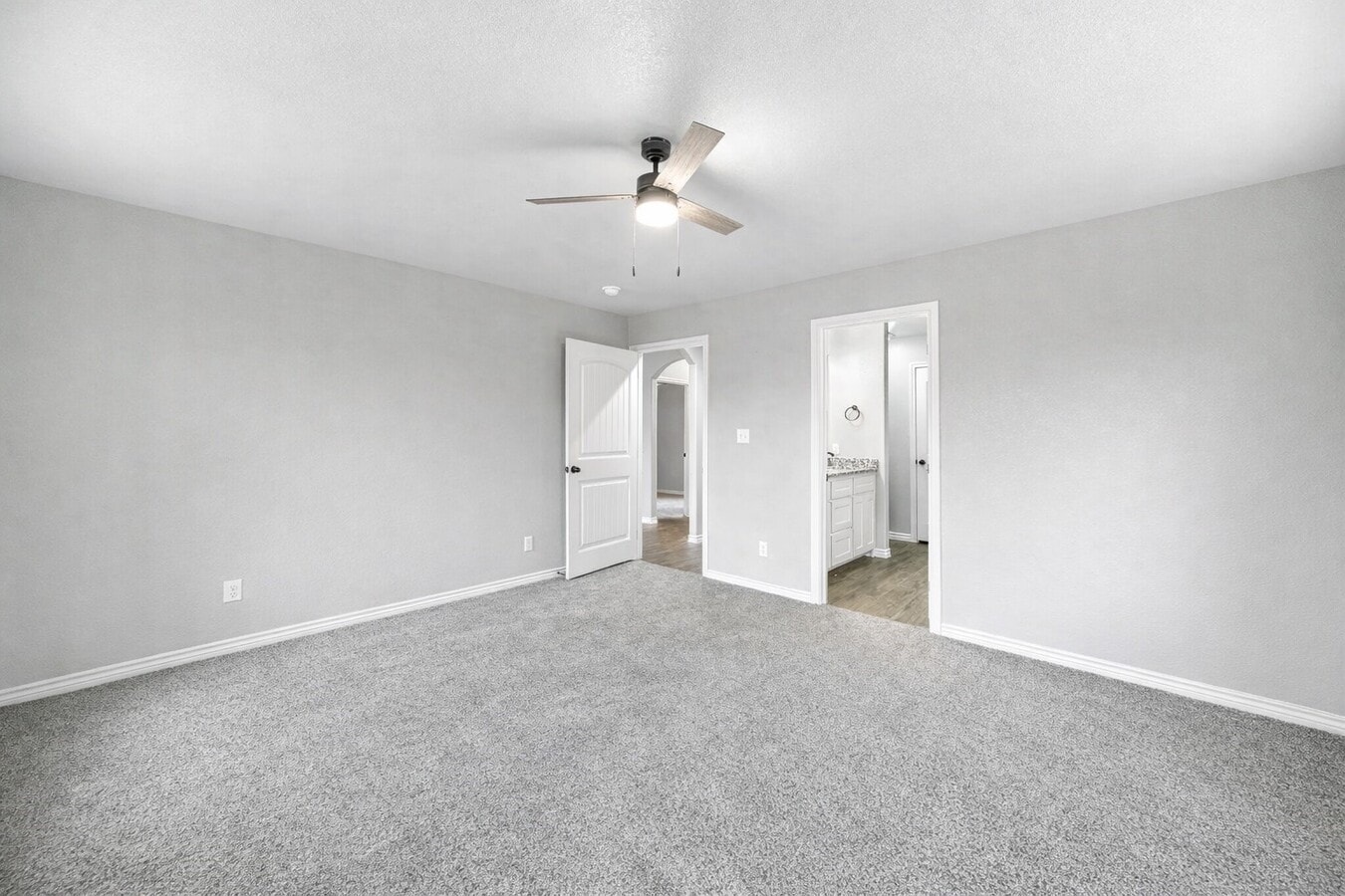 Photo - 228 St Charles Dr