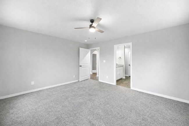 Photo - 228 St Charles Dr