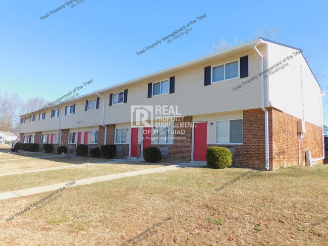 Building Photo - 4302 Parker St Unit A