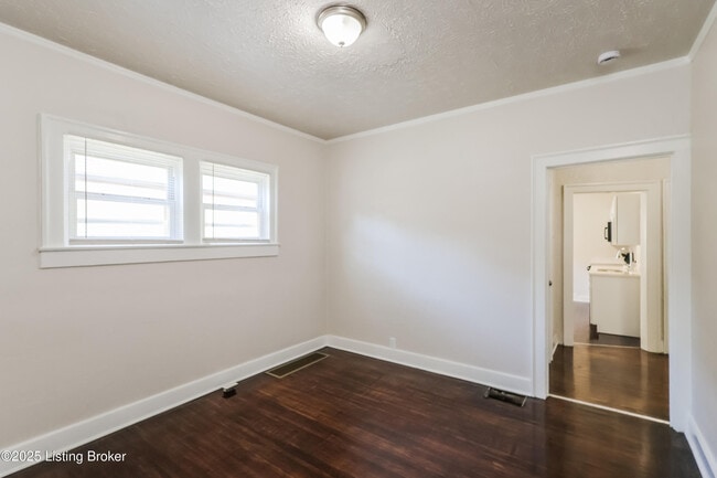 Photo - 110 S 41st St