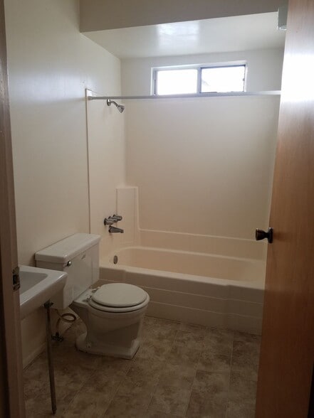 1109 Pismo St