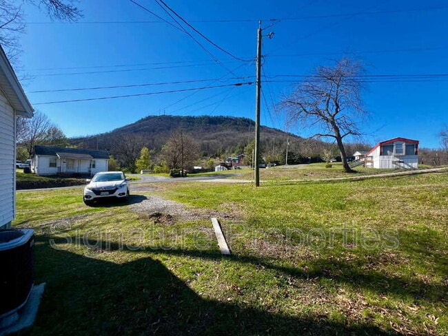 Photo - 414 Bryant Rd