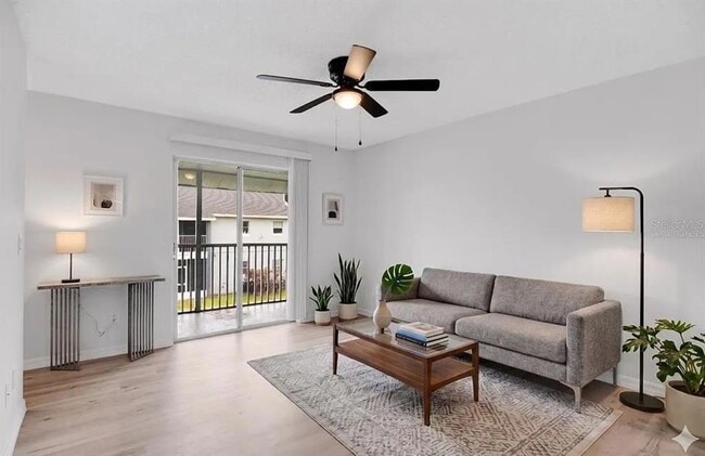 Photo - 4100 Pershing Pointe Pl Unit 3