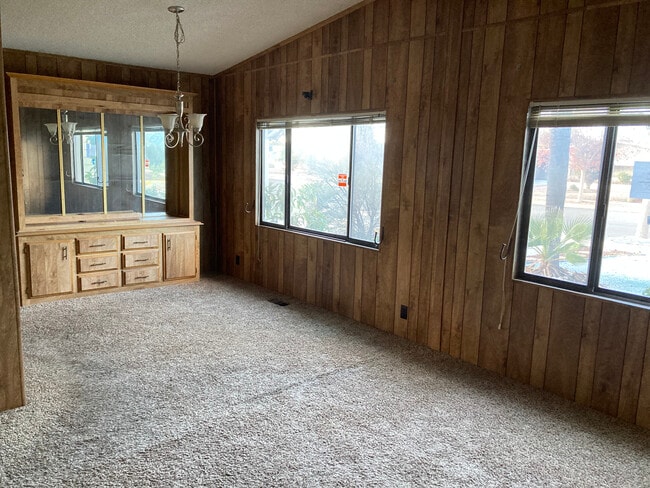 Building Photo - 1354 Jasmine Way