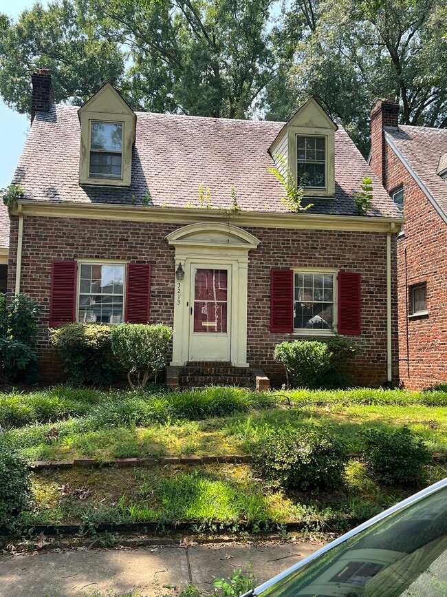 Photo - 3213 Condie St