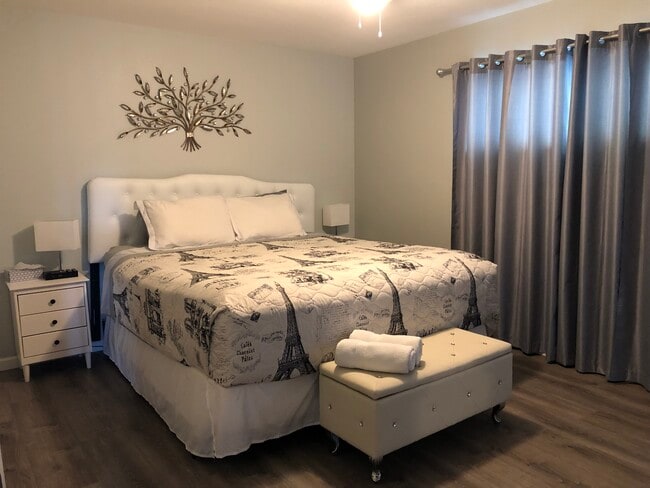 Photo - 1391 Riverfront Dr