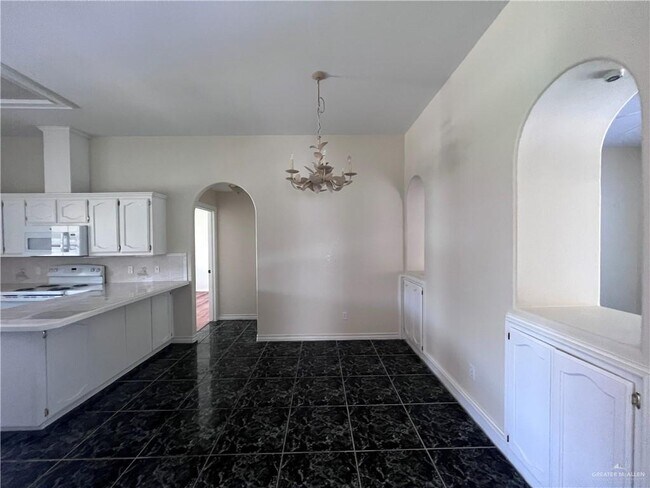 Photo - 4612 W Maple Ave