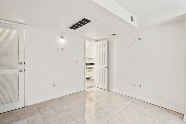 966 Mt Olivet Rd NE Unit 2