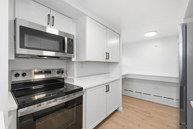 Photo - 4738 Liberty Ave Unit 1