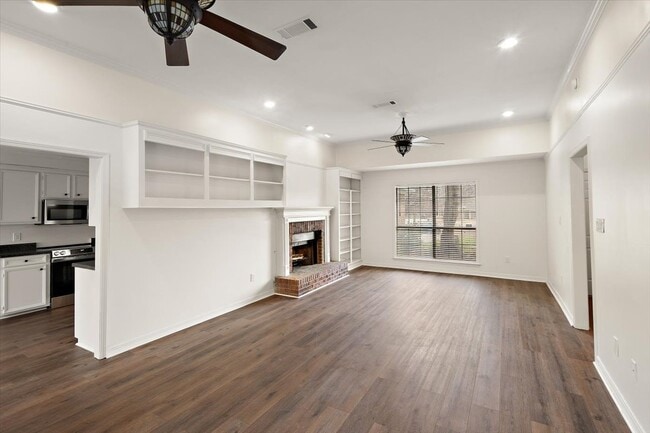 Photo - 322 Crestview Dr