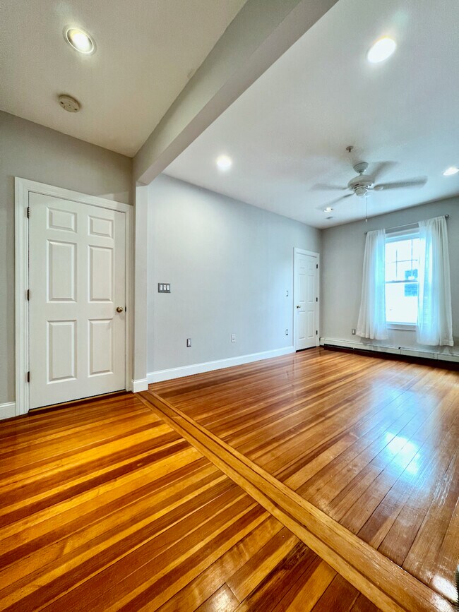 Photo - 102 Salem St Unit 2R