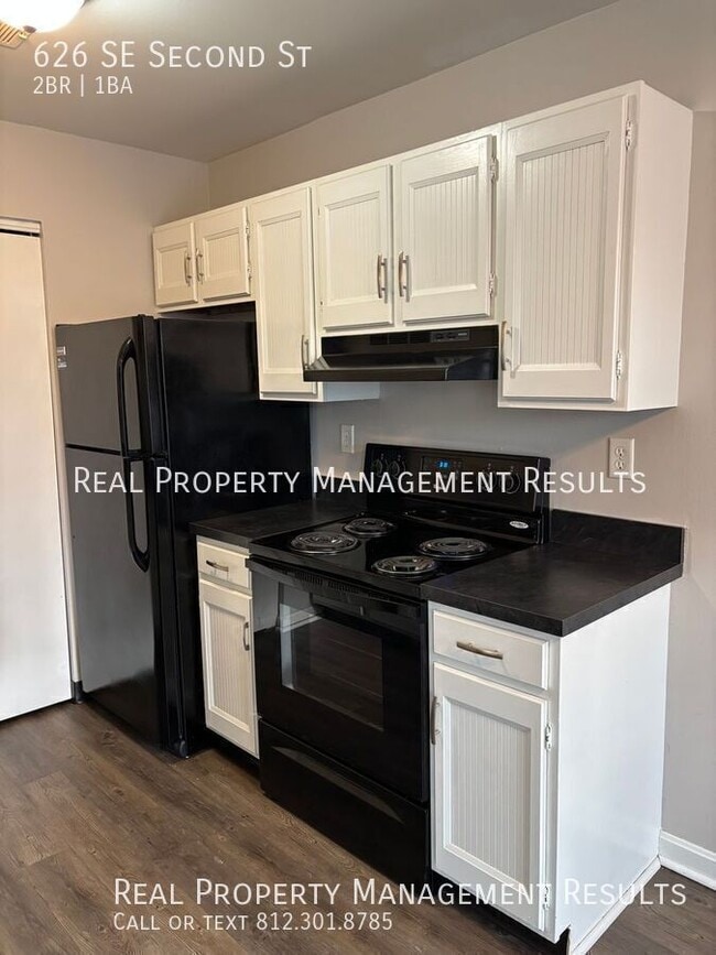 Photo - 626 SE Second St-