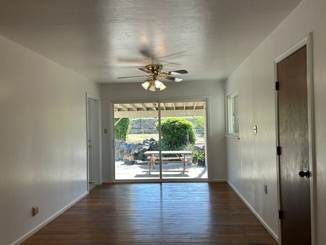 Photo - 1559 Boynton Ave