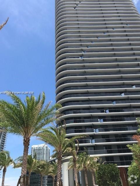 Building Photo - 801 S Miami Ave Unit 3103 Rental